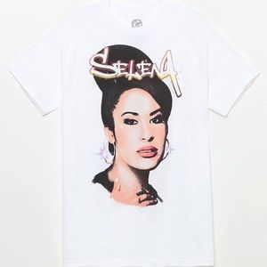 Selena t-shirt